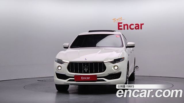 Maserati Levante 2019 thumb 4