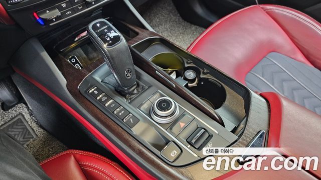 Maserati Levante 2019 thumb 9