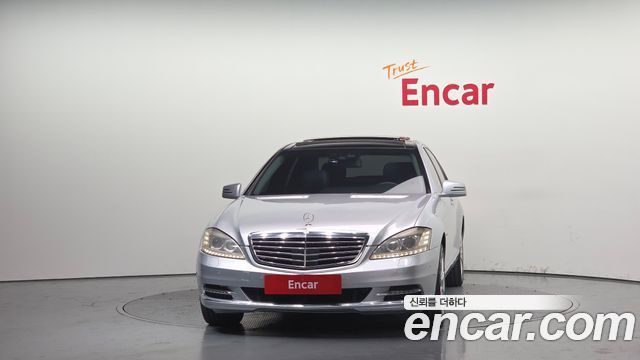 Mercedes-Benz S-Class 2011 thumb 4