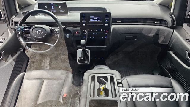 Hyundai Staria 2024 thumb 8