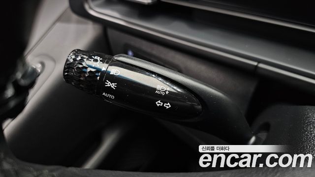 Hyundai Staria 2024 thumb 11