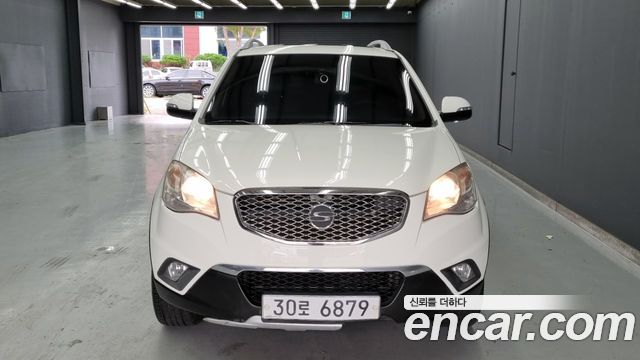 SsangYong Korando 2013 thumb 4