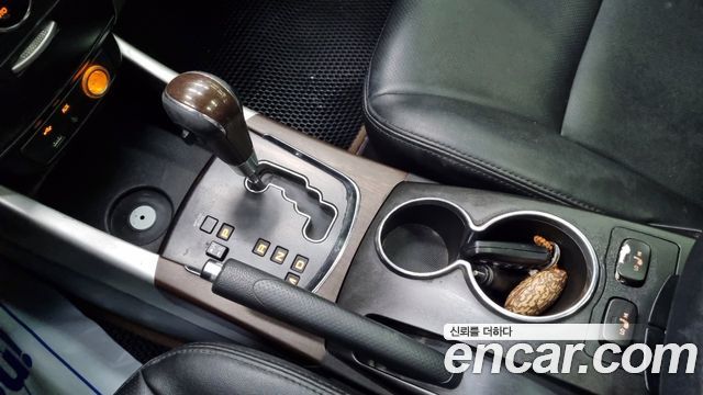 SsangYong Korando 2013 thumb 9