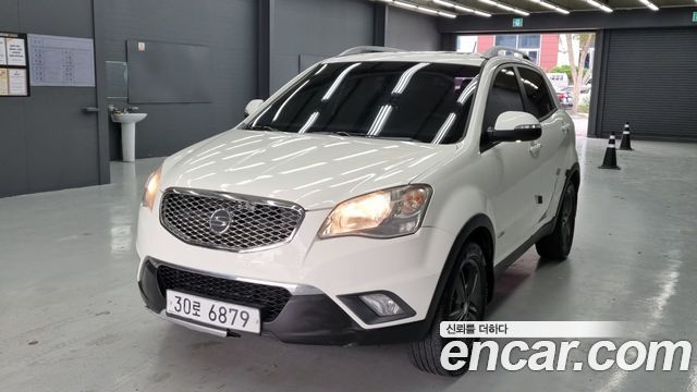 SsangYong Korando 2013 thumb 12