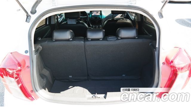 Chevrolet Spark 2018 thumb 8