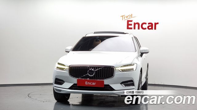 Volvo XC60 2019 thumb 4