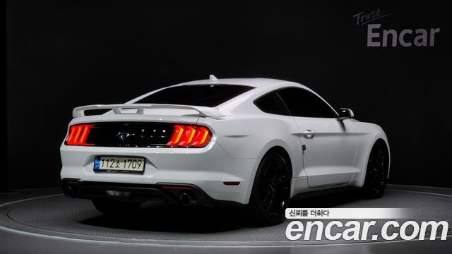 Ford Mustang Mach-E 2021 thumb 3
