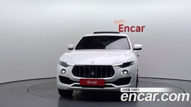 Maserati Levante 2016 thumb 4