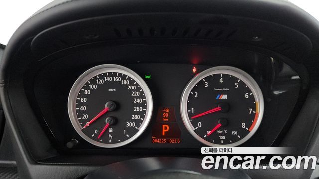 BMW X6 M 2010 thumb 9