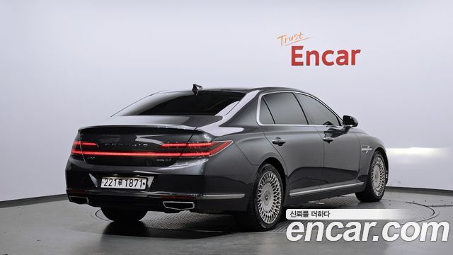 Genesis G90 2019 thumb 3