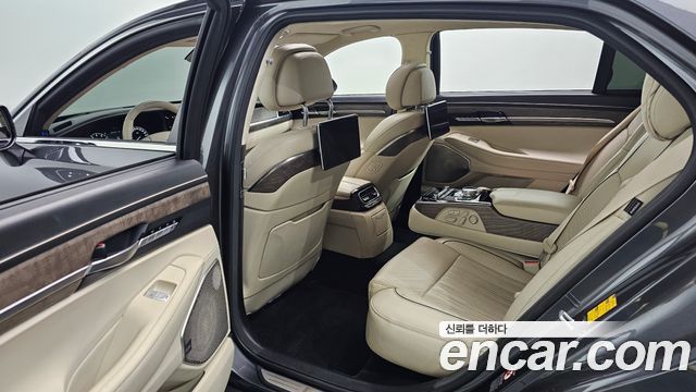 Genesis G90 2019 thumb 12