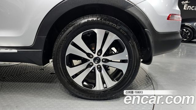 Kia Sportage 2012 thumb 6