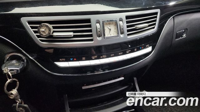 Mercedes-Benz S-Class 2012 thumb 12