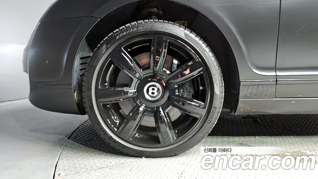 Bentley Flying Spur 2006 thumb 6