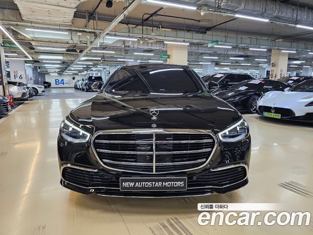 Mercedes-Benz S-Class 2025 thumb 3