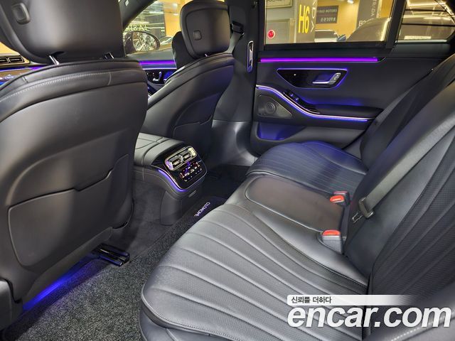 Mercedes-Benz S-Class 2025 thumb 7
