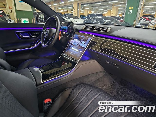 Mercedes-Benz S-Class 2025 thumb 9
