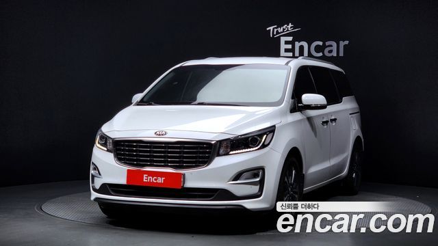 Kia Carnival 2019 thumb 2