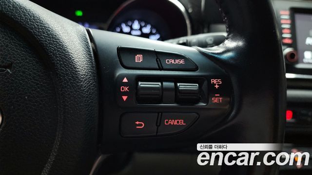Kia Carnival 2019 thumb 12