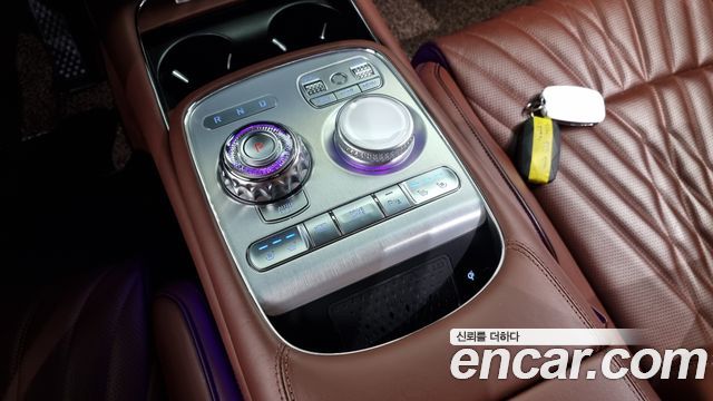 Genesis G90 2022 thumb 9