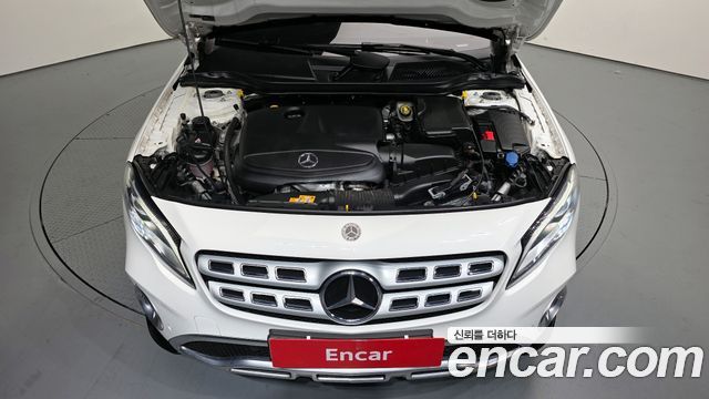 Mercedes-Benz GLA 2018 thumb 7