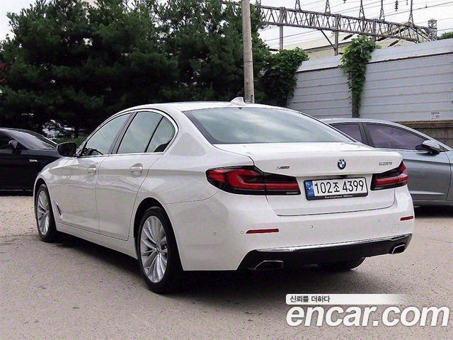 BMW 5 серии 2021 thumb 3