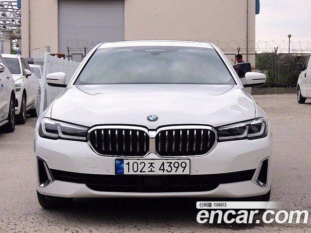 BMW 5 серии 2021 thumb 4