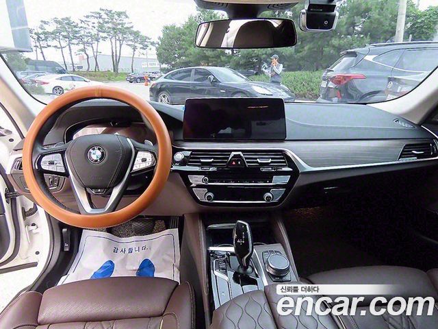 BMW 5 серии 2021 thumb 8