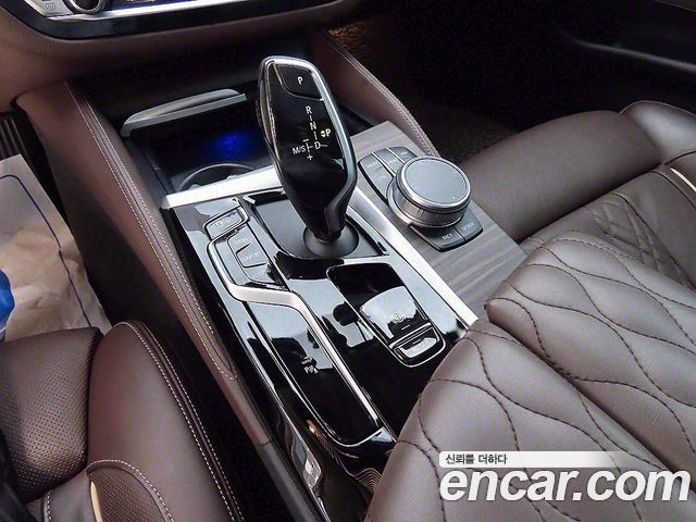 BMW 5 серии 2021 thumb 10