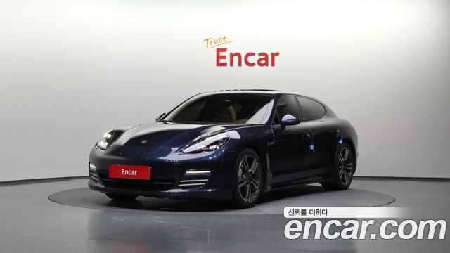 Porsche Panamera 2012 thumb 2