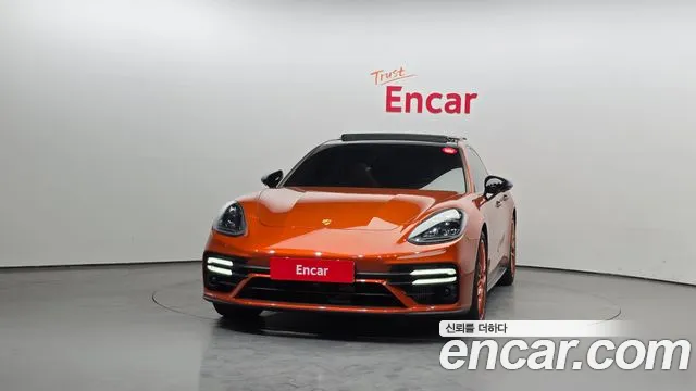 Porsche Panamera 2021 thumb 2