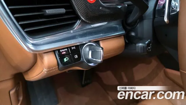 Porsche Panamera 2021 thumb 10