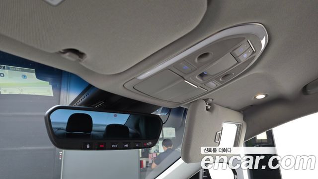 Genesis G80 2016 thumb 12
