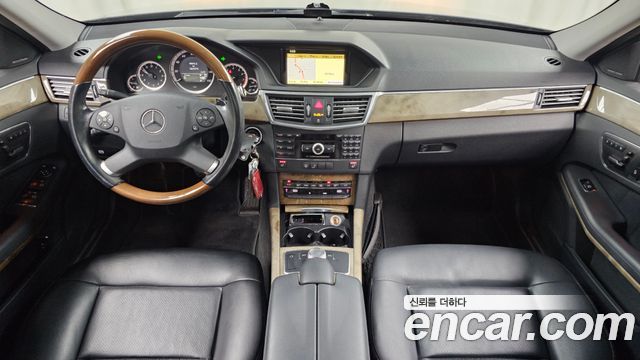 Mercedes-Benz E-Class 2010 thumb 7