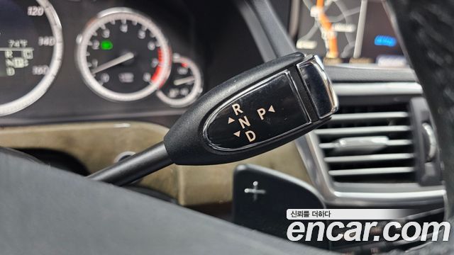 Mercedes-Benz E-Class 2010 thumb 9