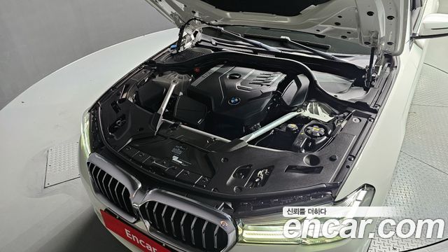 BMW 5 серии 2021 thumb 7