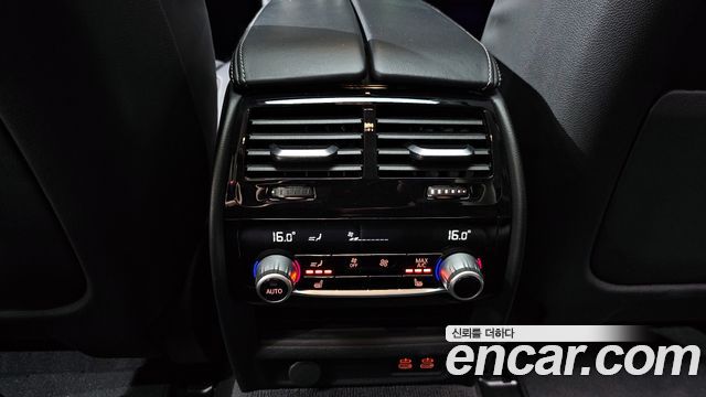 BMW 5 серии 2021 thumb 12