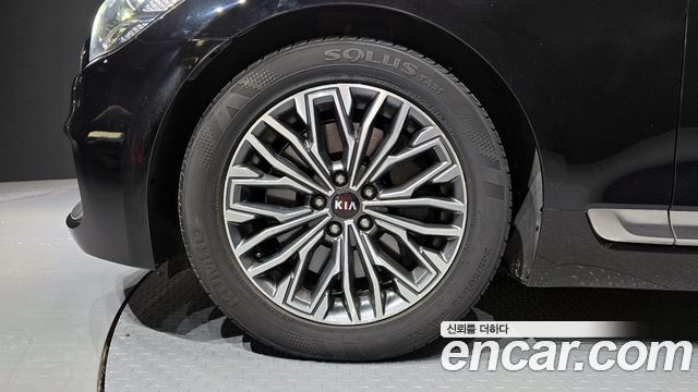 Kia K9 2018 thumb 6