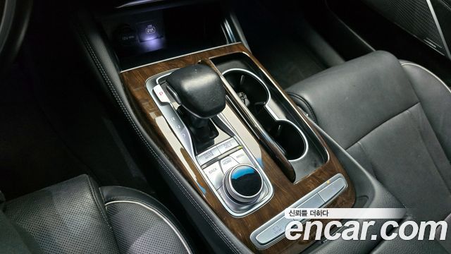 Kia K9 2018 thumb 10
