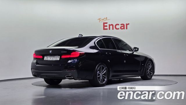 BMW 5 серии 2020 thumb 3