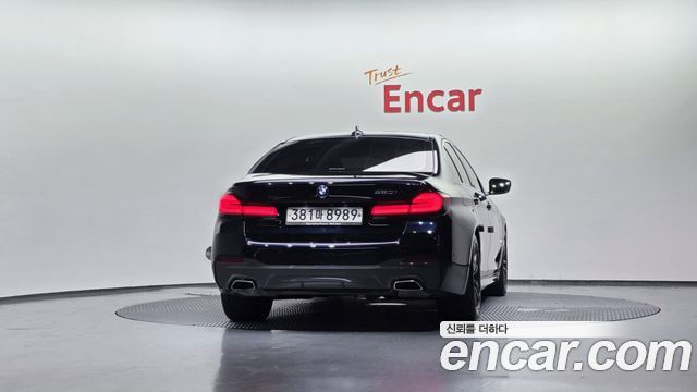 BMW 5 серии 2020 thumb 5