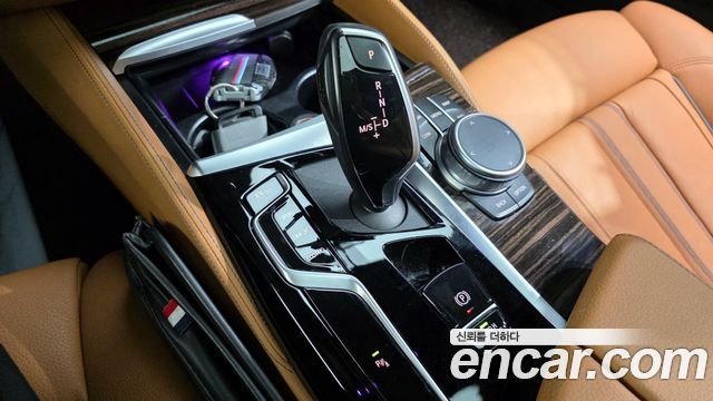 BMW 5 серии 2020 thumb 9