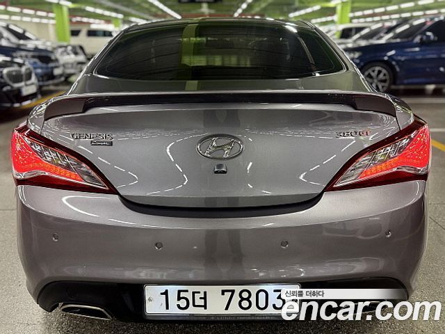 Hyundai Genesis 2009 thumb 4
