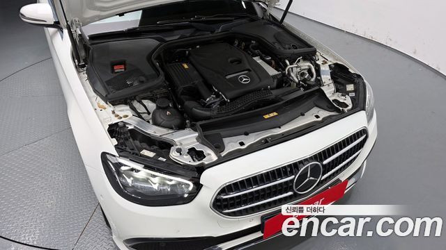 Mercedes-Benz E-Class 2021 thumb 7