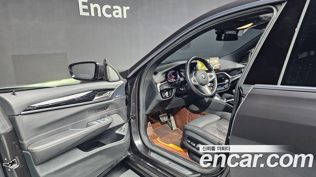 BMW 3 серии GT 2023 thumb 10