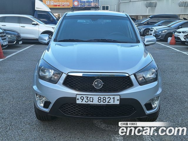SsangYong Korando 2012 thumb 3