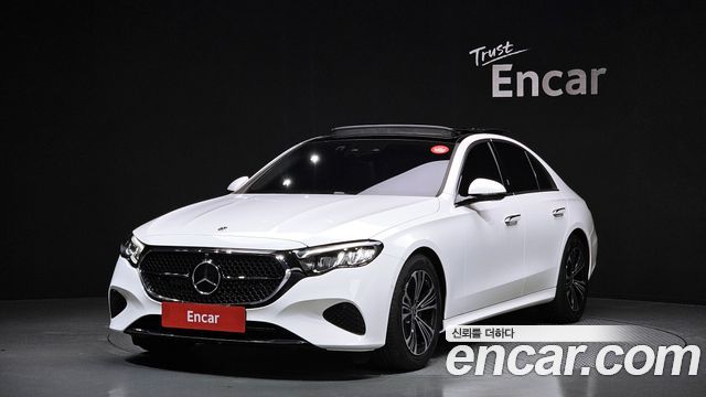 Mercedes-Benz E-Class 2025 thumb 2