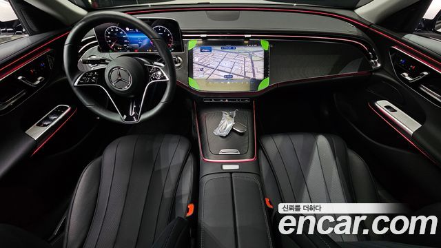 Mercedes-Benz E-Class 2025 thumb 8