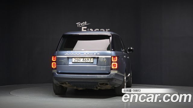Land Rover Range Rover 2018 thumb 5
