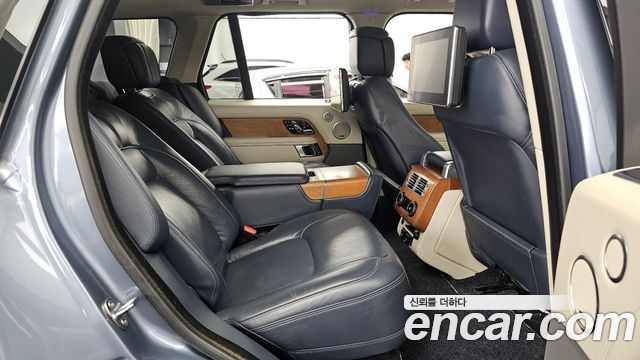 Land Rover Range Rover 2018 thumb 11